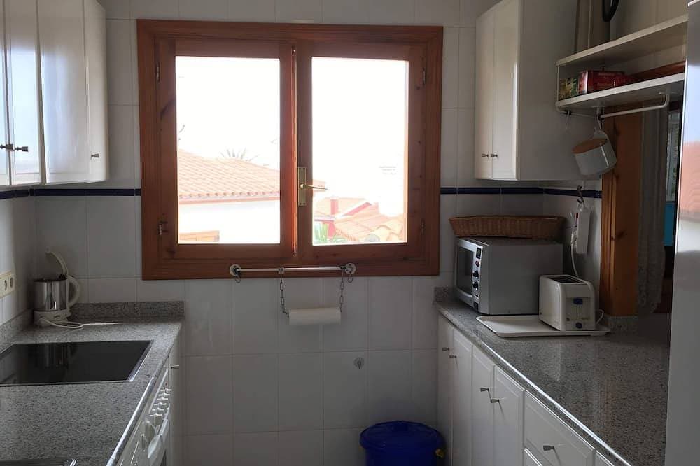 Foto 12 von 24: Klimatisierte Villa mit Meerblick, WLAN und privatem Pool