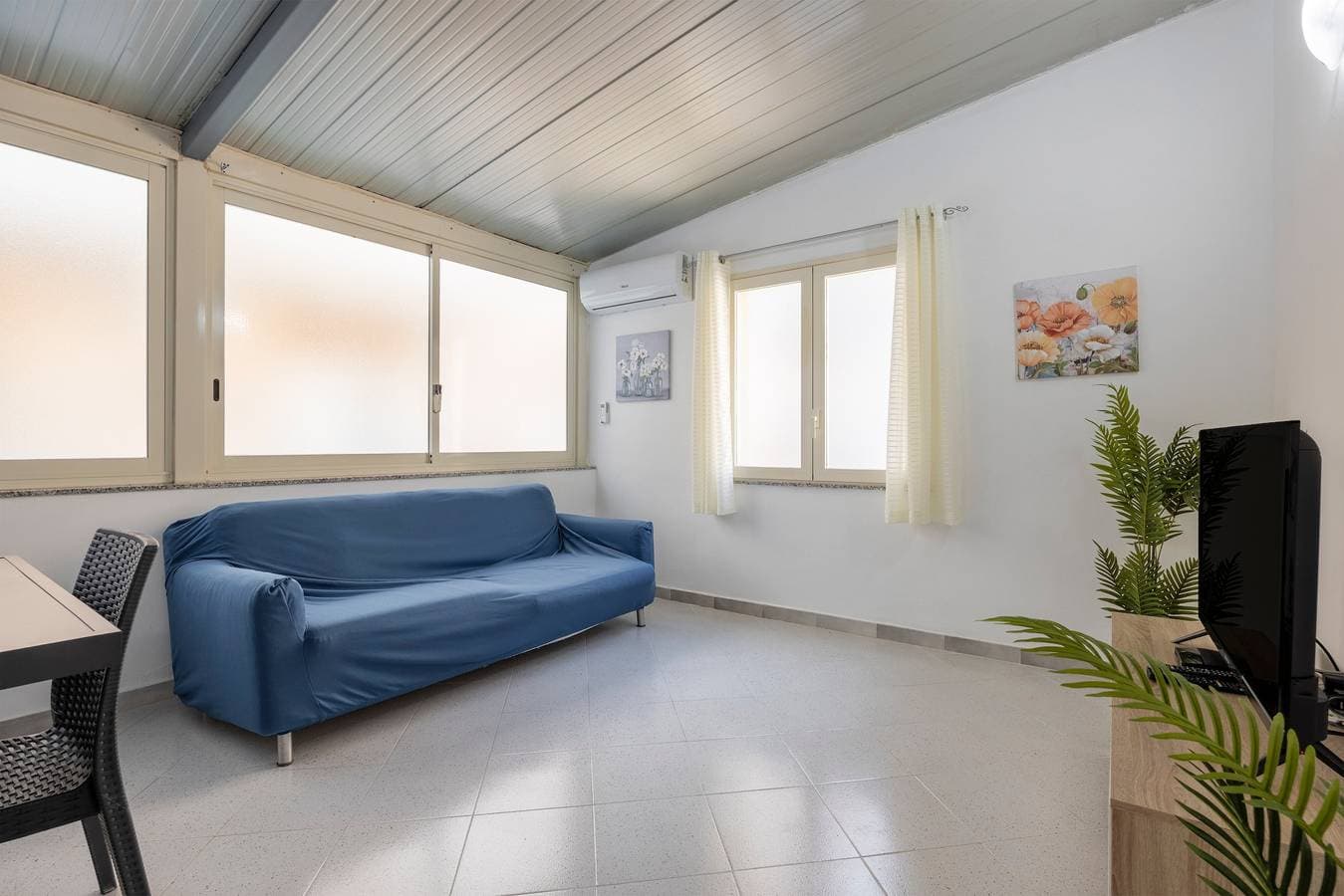 Foto 11 von 24: Ferienhaus 'Sandovalli' mit Meerblick, WLAN und Klimaanlage