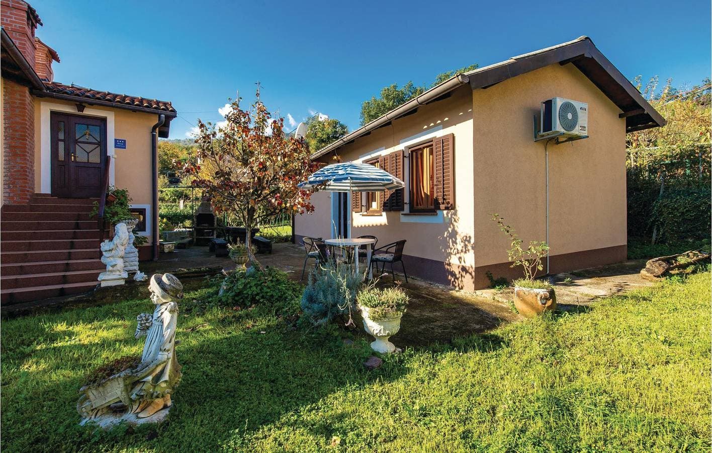 Modernes Apartment mit Pool und Terrasse, 2 km vom Hundestrand entfernt 1