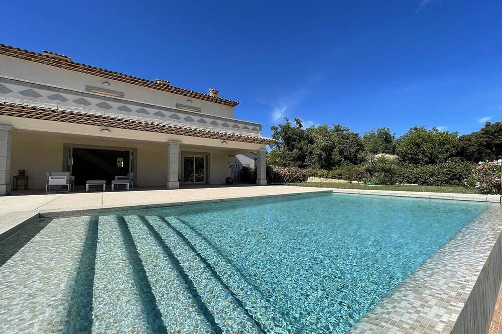 New country house with for 8 people 5 min from the Village 1