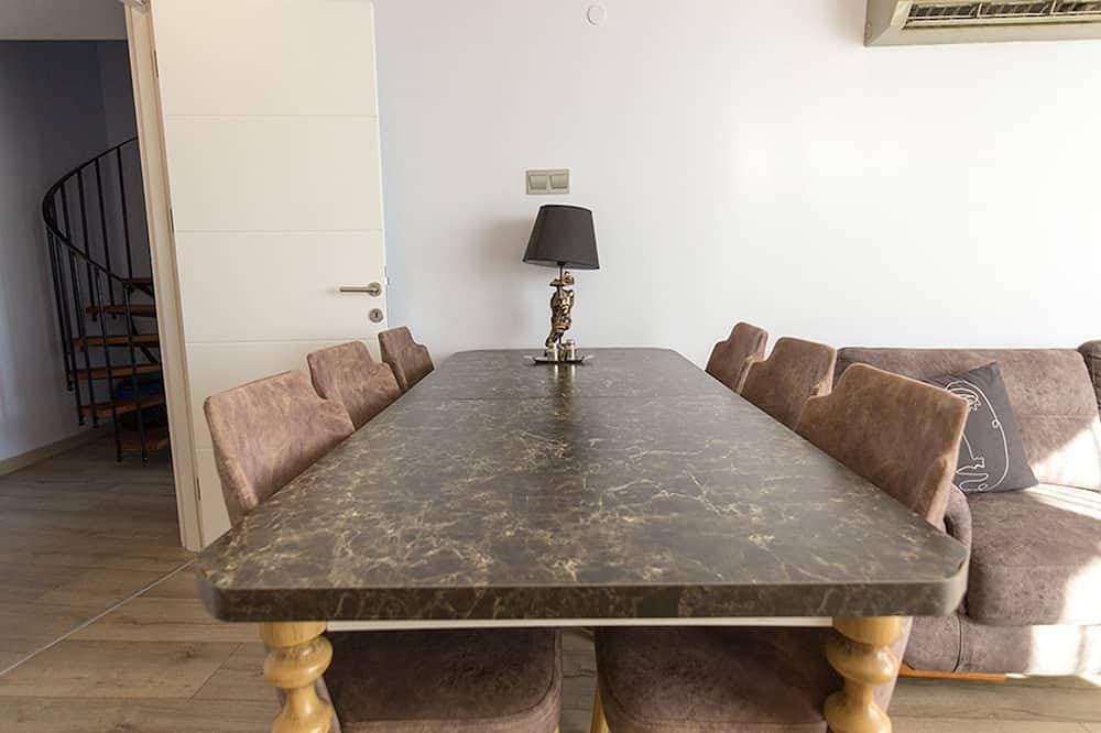 Foto 11 von 18: Elegance Penthouse by Holidaykeys