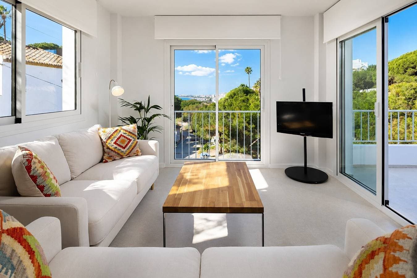 Foto 3 von 25: Apartment 'Azura' mit Meerblick, WLAN und Klimaanlage