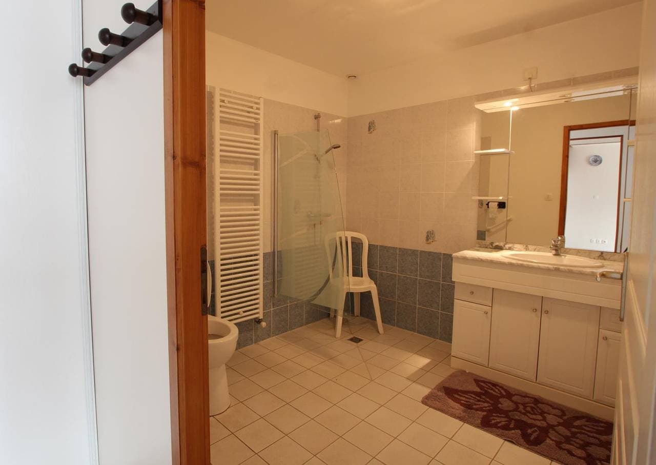 Foto 8 von 12: Gemütliche 92m² Gite: Garten, TV, Internet - 1,5km zum Strand