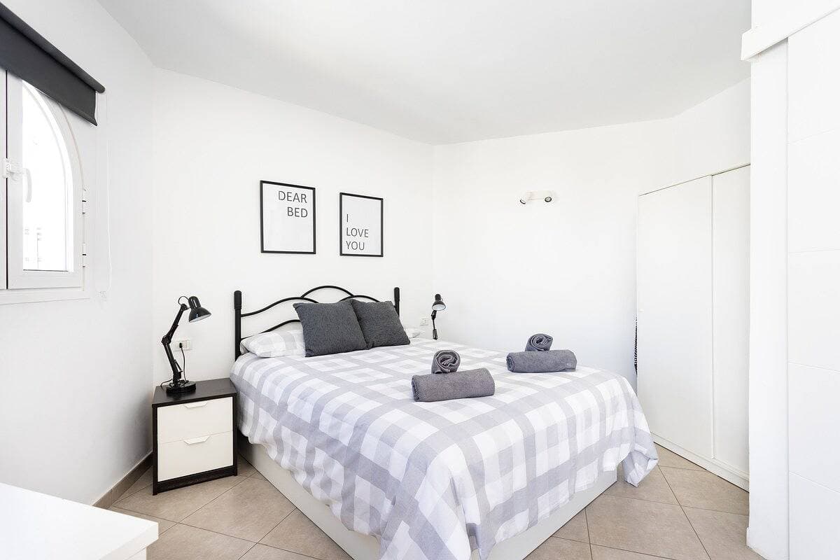 Foto 3 von 43: Ferienwohnung für 3 Personen mit Pool