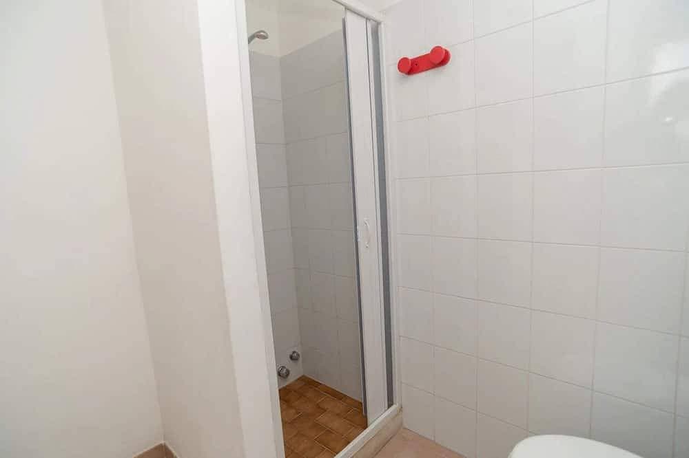 Foto 5 von 27: Drei Zimmer auf zwei Etagen, 30 Meter vom Meer mit Solarium und Strand inklusive