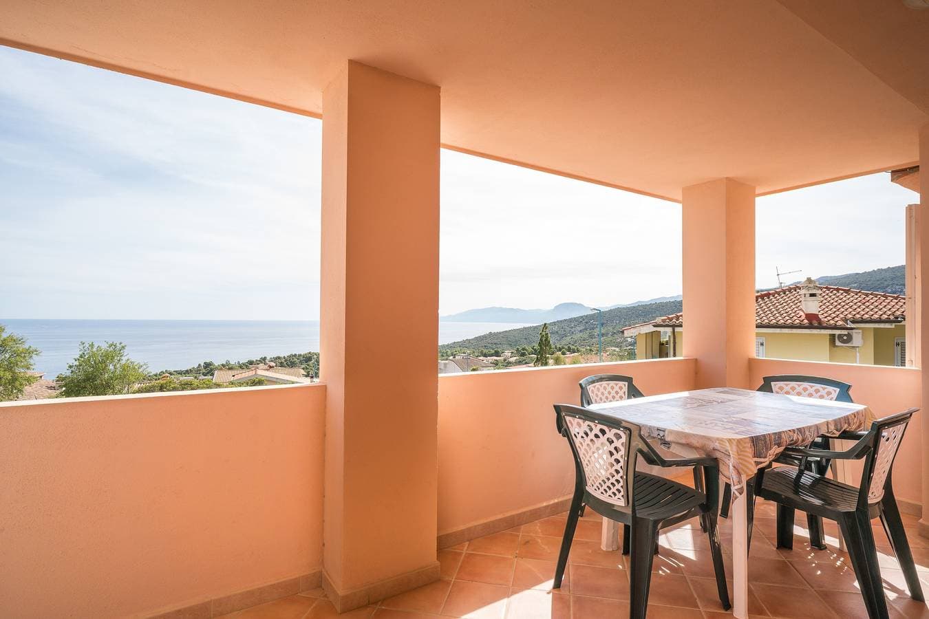 Foto 4 von 21: Ferienwohnung 'Ignis Cala Gonone' mit Meerblick, privater Terrasse und WLAN