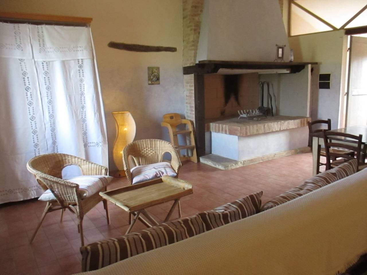 Foto 11 von 43: Wohnung in Castiglione Del Lago mit Garten, gemeinsamem Pool und Grill