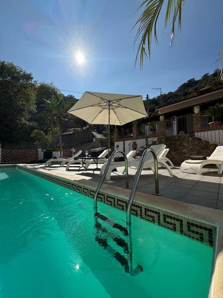Foto 11 von 71: Villa with Private Pool