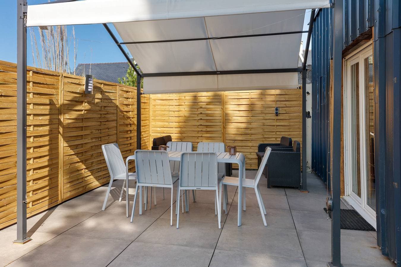 Foto 3 von 23: Ferienhaus 'Petite Frégate' – Nähe Zentrum und Strand, eingezäunter Garten