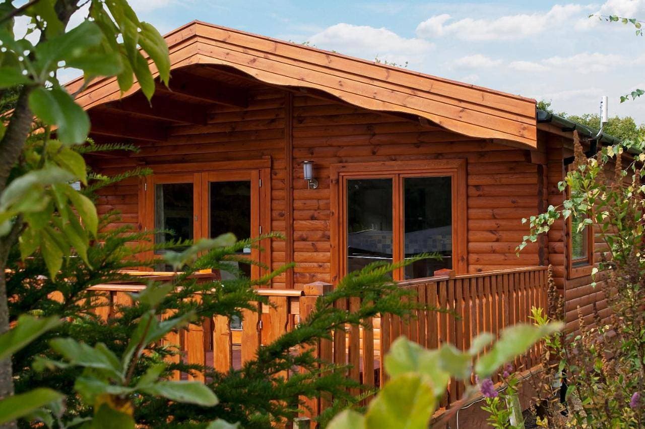 Foto 4 von 5: Three Bedroom Lodge with Hot Tub