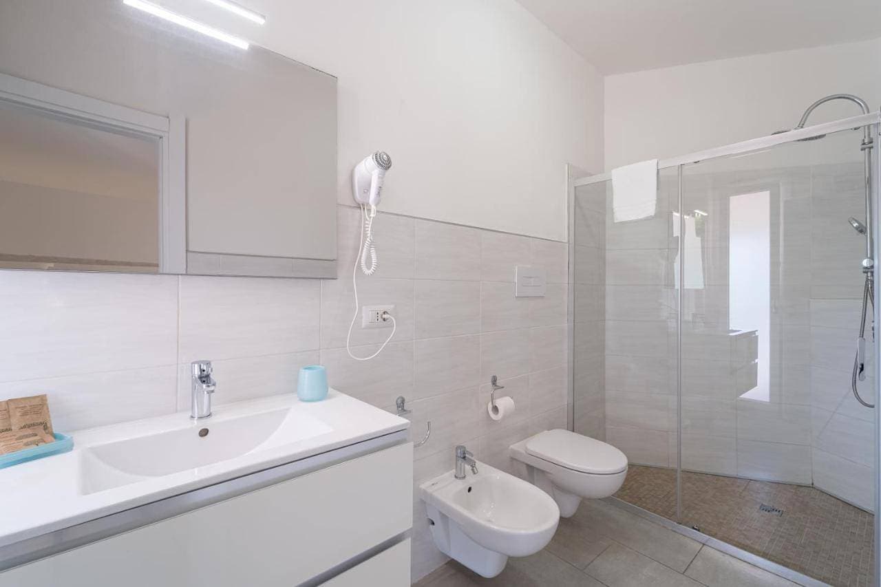 Foto 6 von 11: Double Room with Private Bathroom