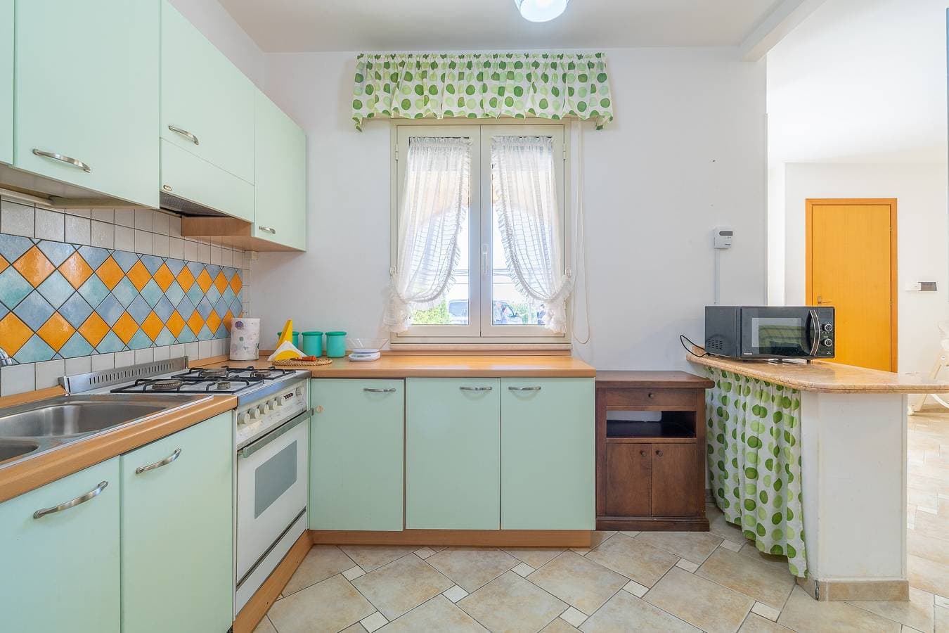 Foto 7 von 26: Ferienwohnung 'Lorenzo' mit Meerblick, Wi-Fi und Klimaanlage