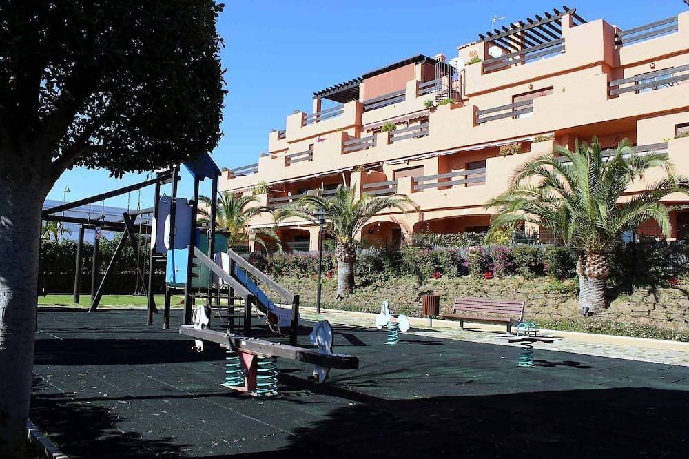 Foto 8 von 21: Ein-Zimmer-Wohnung in erster Linie in Estepona. Costa del Sol