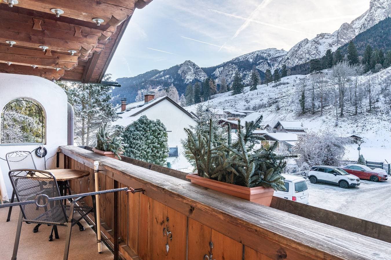 Foto 11 von 30: Ferienwohnung 'Höllental' mit Bergblick, Balkon und WLAN