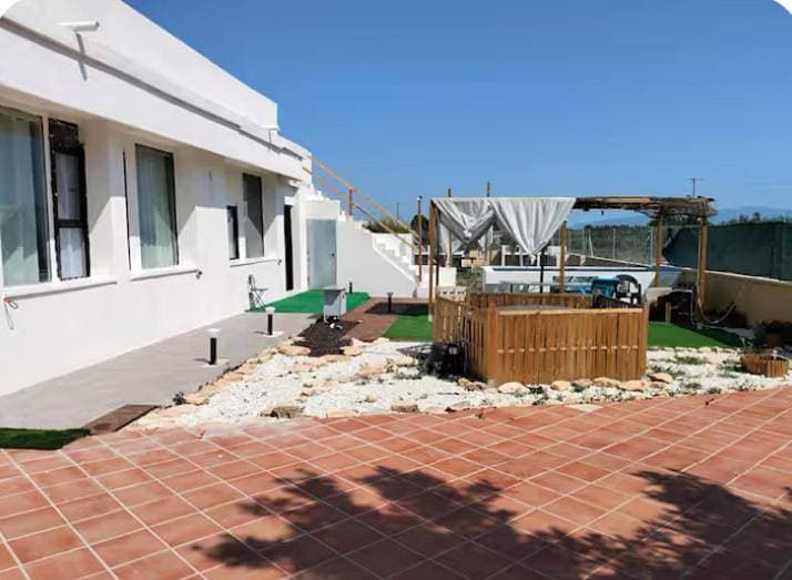 Villa Oasis Relax Piscina, Jacuzzi y Espacio para Mascotas 1