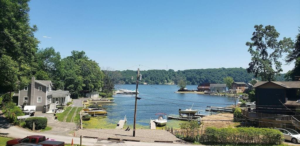 Foto 5 von 25: Relaxing waterfront cottage on Irondequoit Bay