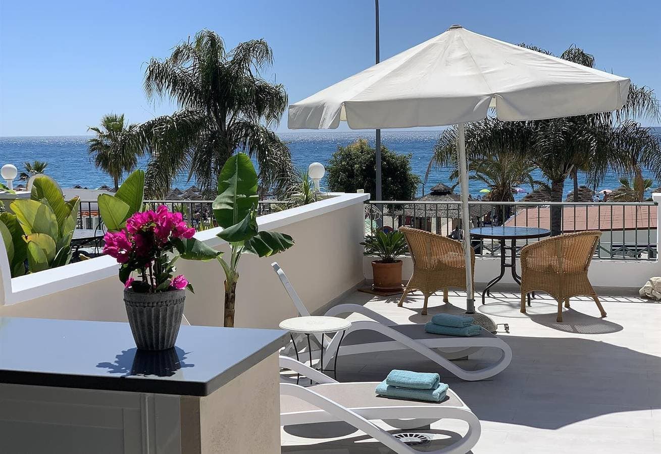 Wonderful Beach Apartment 1