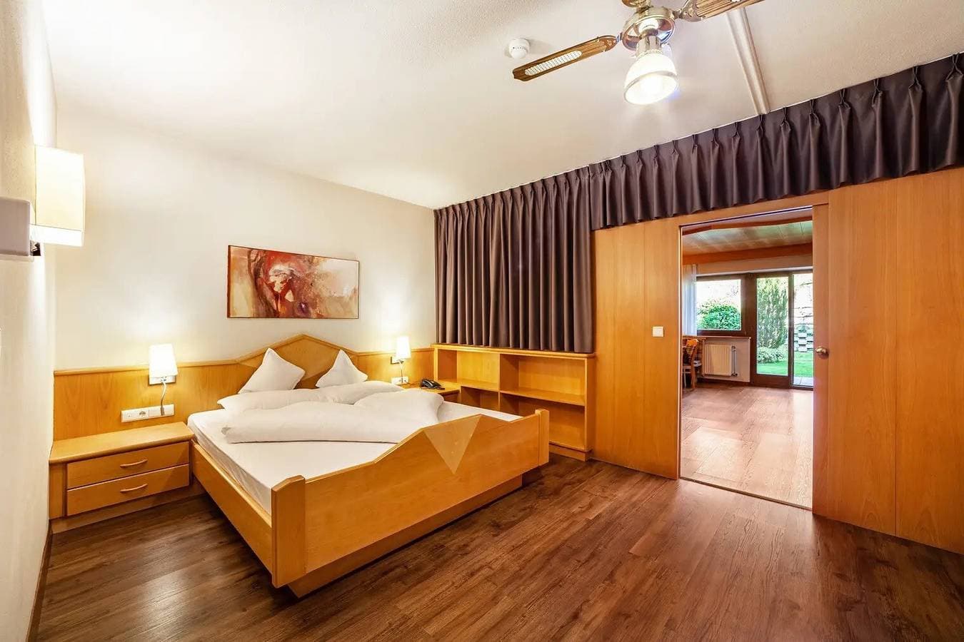 Foto 11 von 30: Ferienwohnung "Alpenhof Lodge Butterblume" mit Bergblick, Pool & WLAN