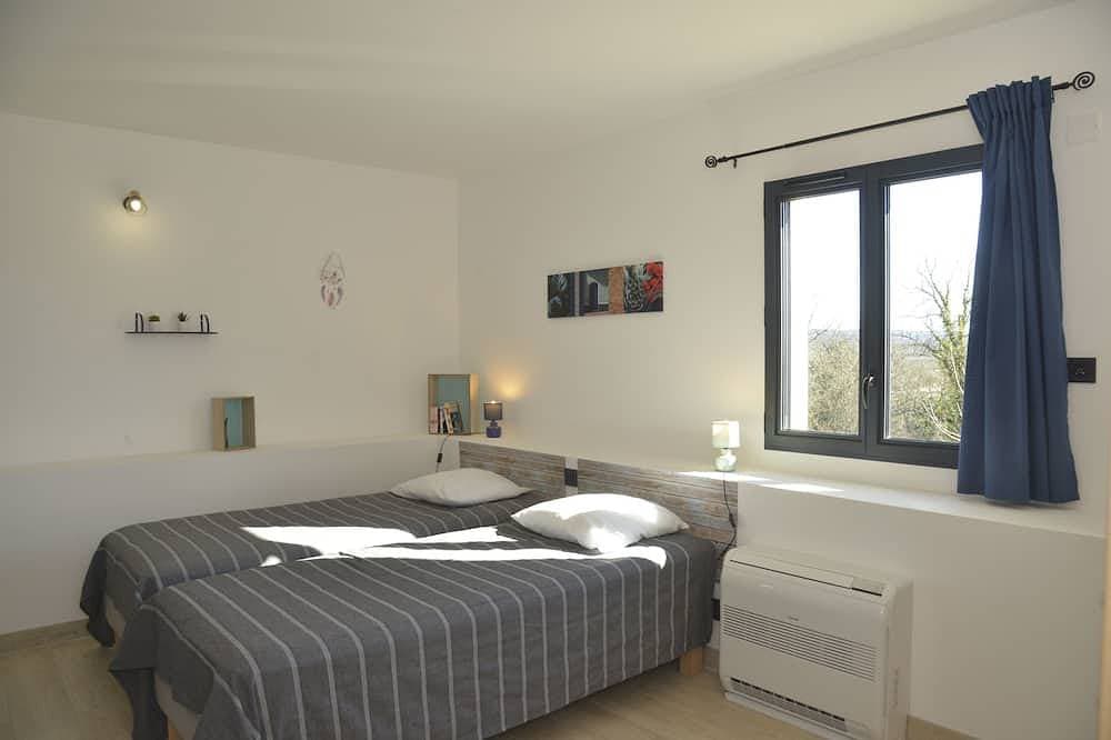 Foto 3 von 30: \"Charme und Modernität: klimatisierter ehemaliger Schafstall mit beheiztem Schwimmbad,