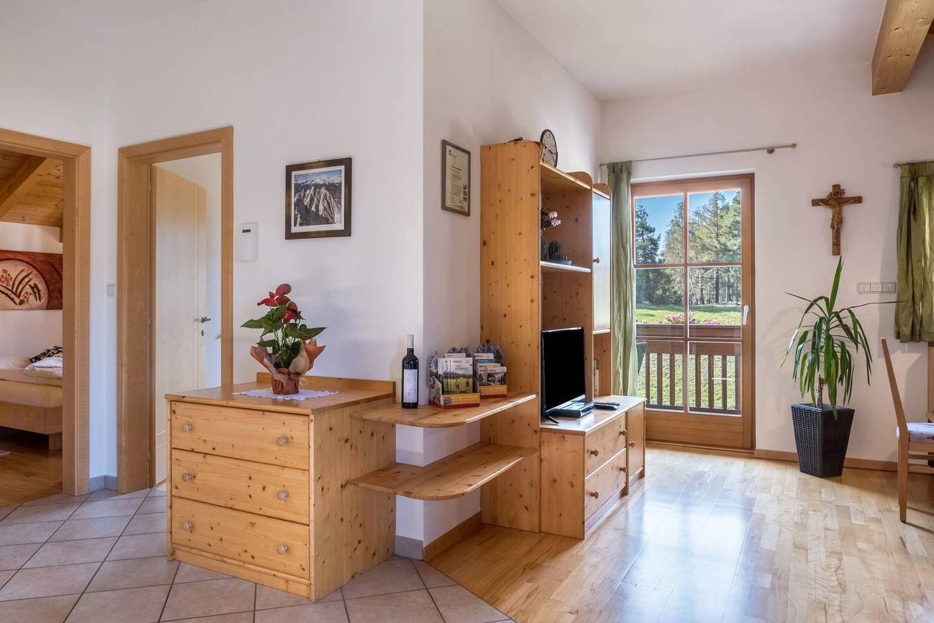 Foto 6 von 28: Ferienwohnung "Tschigghof" mit Bergblick, WLAN & Garten