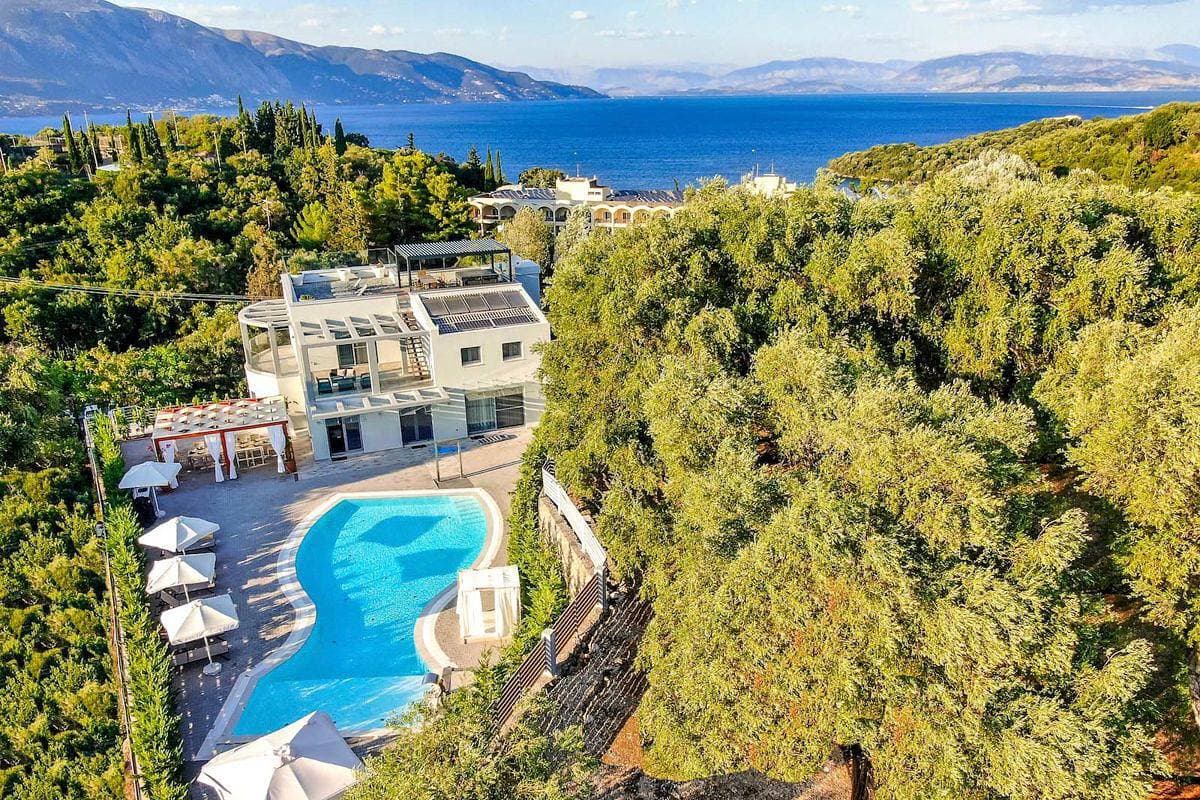 Foto 2 von 32: Villa für 12 Personen mit Balkon