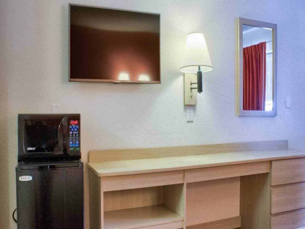 Foto 2 von 39: 1 Queensize-Bett | Kühlschrank, Nichtraucherzimmer