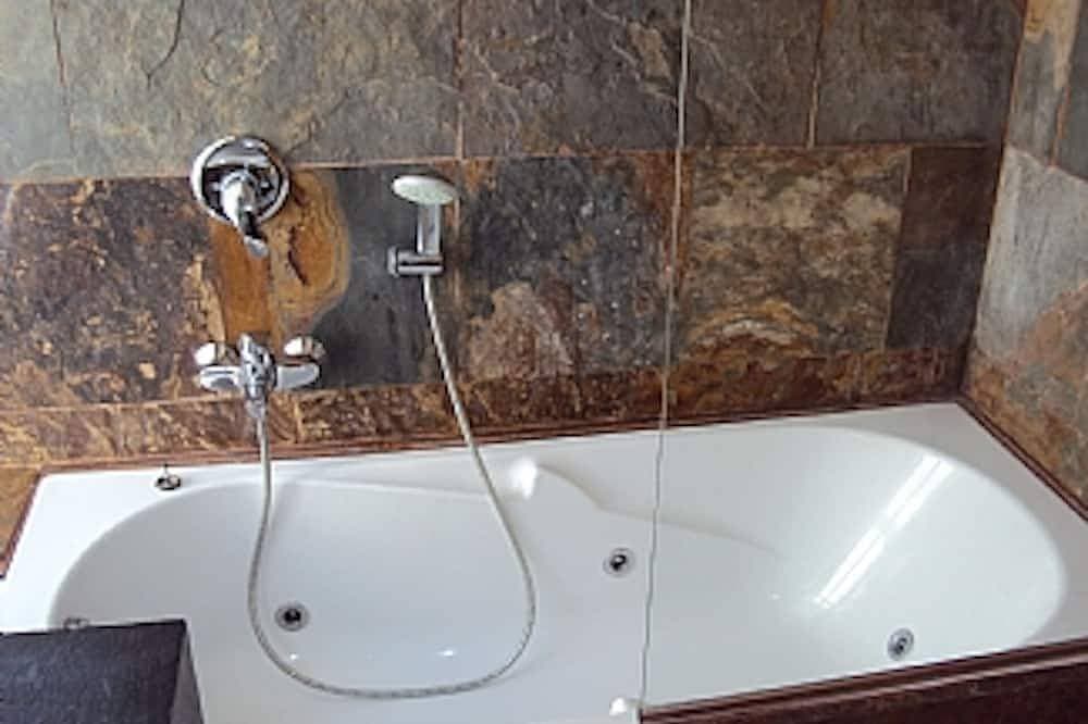 Foto 7 von 25: Villa mit privatem Whirlpool und Meerblick