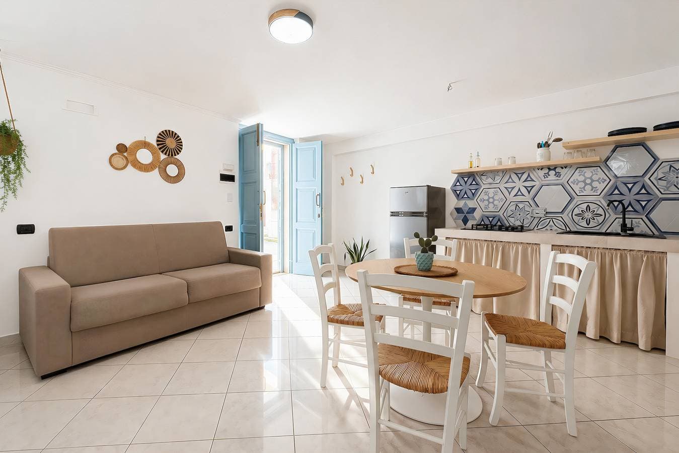 Foto 3 von 29: Apartment 'Casa Mida 1' mit privater Veranda, WLAN und Klimaanlage