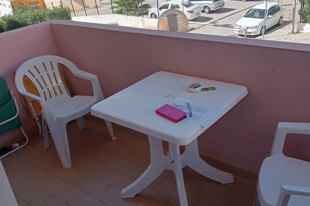 Apartment in einer ruhigen Lage in Castelos Da Rocha 1
