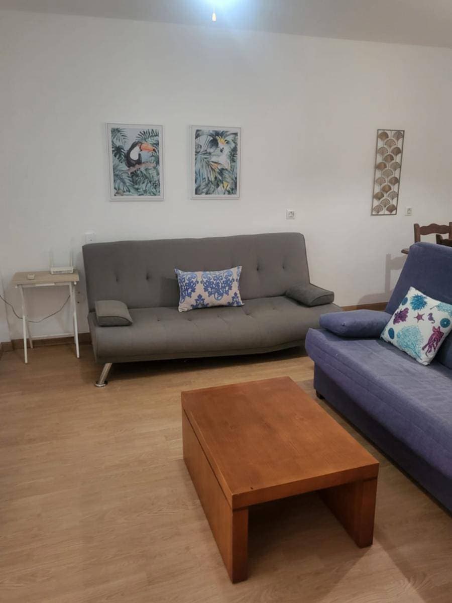 Foto 9 von 36: Ferienwohnung für 6 Personen mit Balkon/Terrasse