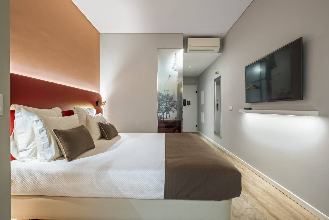 Foto 3 von 12: King David Suites 101 by Homie