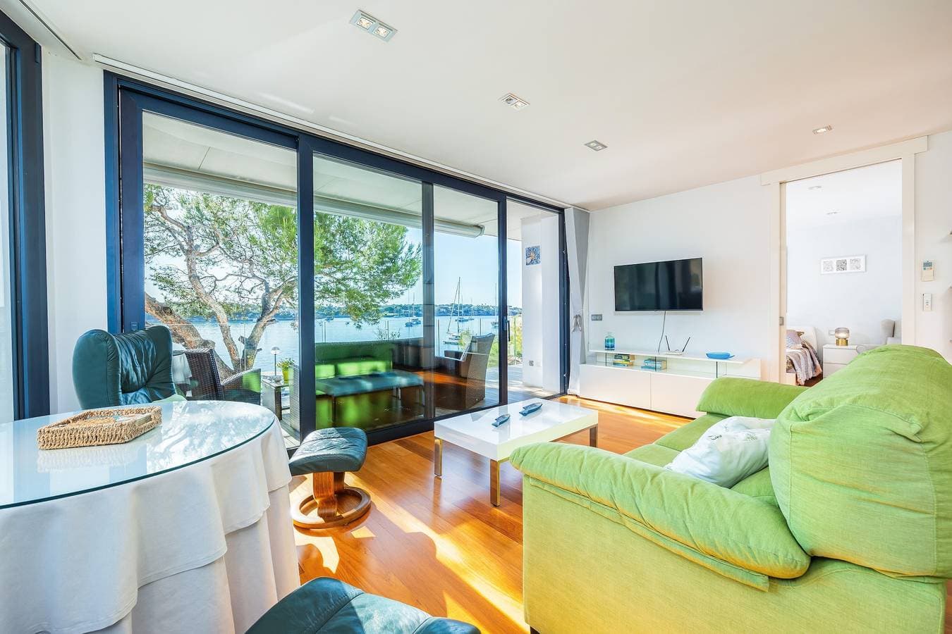 Foto 3 von 29: Ferienwohnung 'Ponent' mit Meerblick, WLAN und Klimaanlage
