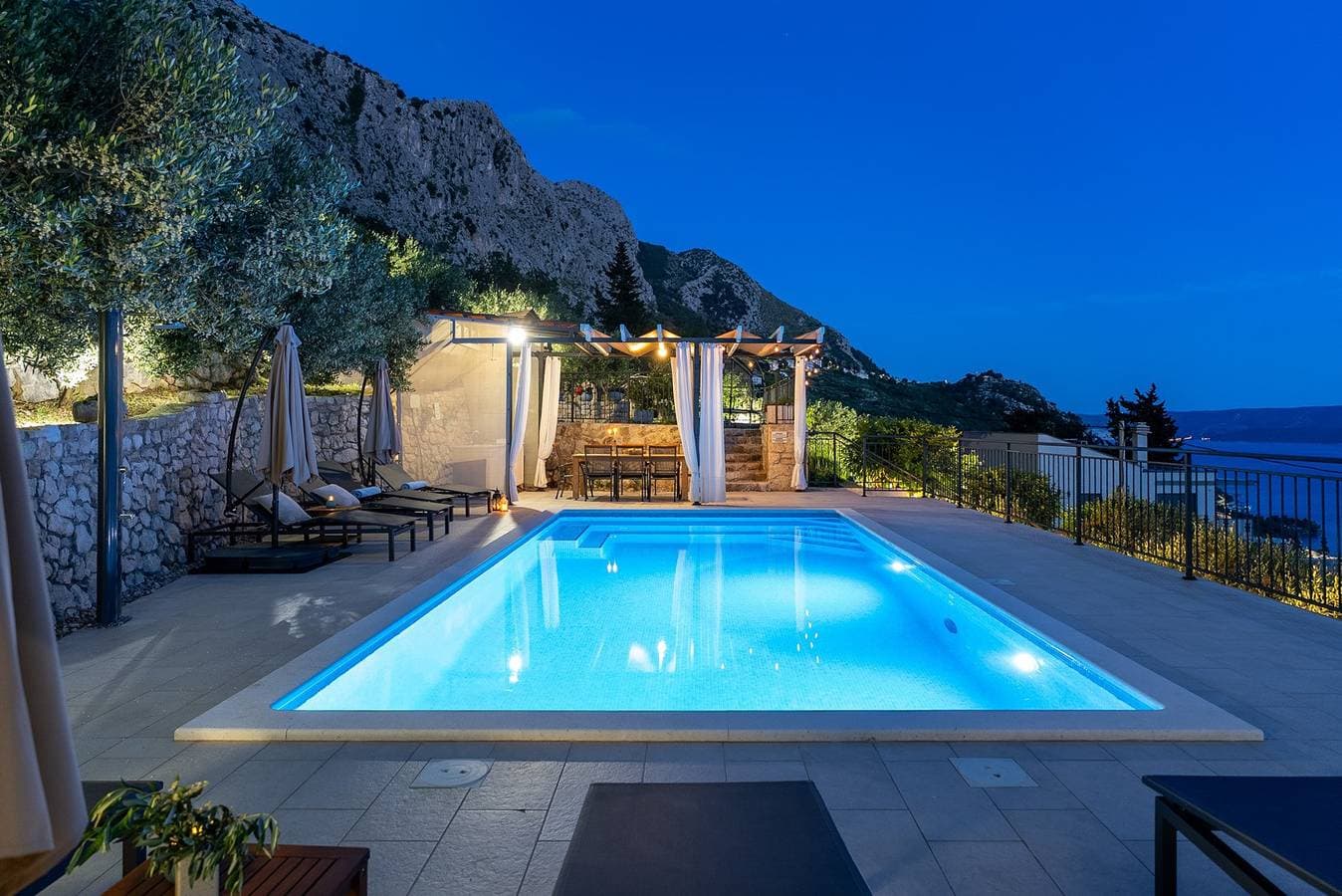 Foto 4 von 55: Villa B2B with heated pool and panoramic sea views