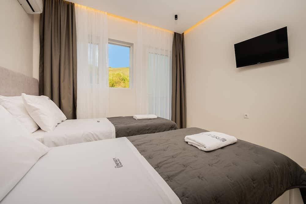 Foto 10 von 30: Villa V with 6 bedrooms and private pool - Infinity Holiday Villas