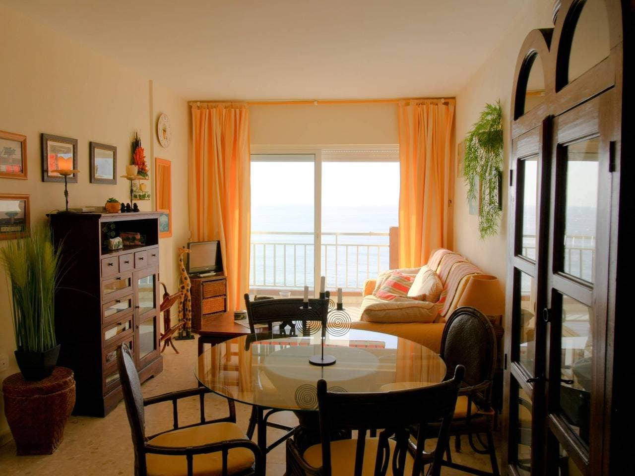 Foto 9 von 36: Suitur Wohnung Yate Frent Vor Dem Strand Fuengirola