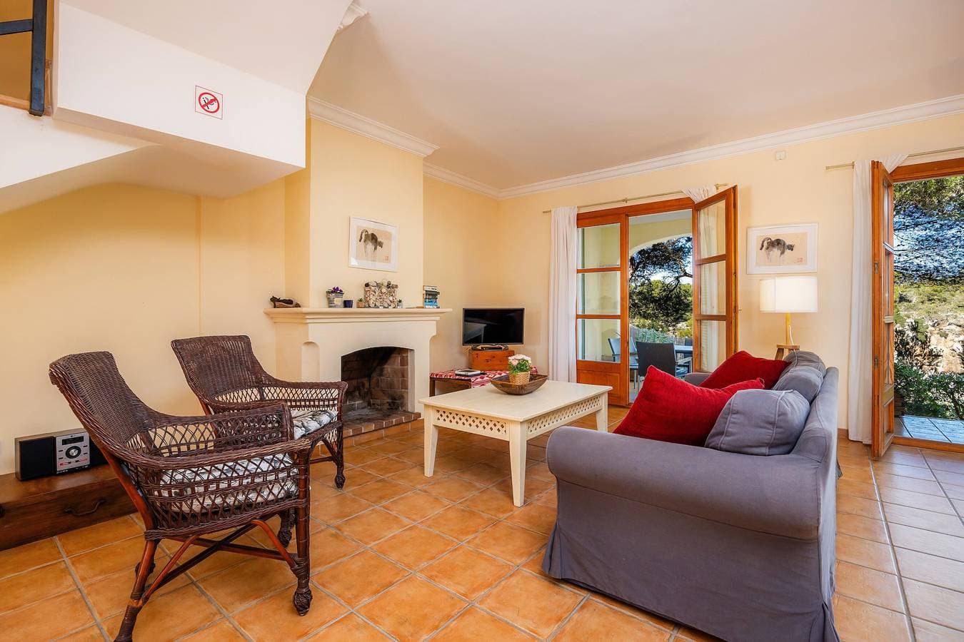 Foto 5 von 32: Cala Pi One mit privater Terrasse, WLAN und Klimaanlage