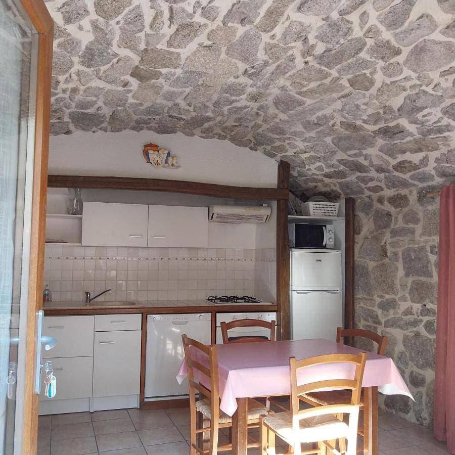 Foto 3 von 15: Apartment with Terrace