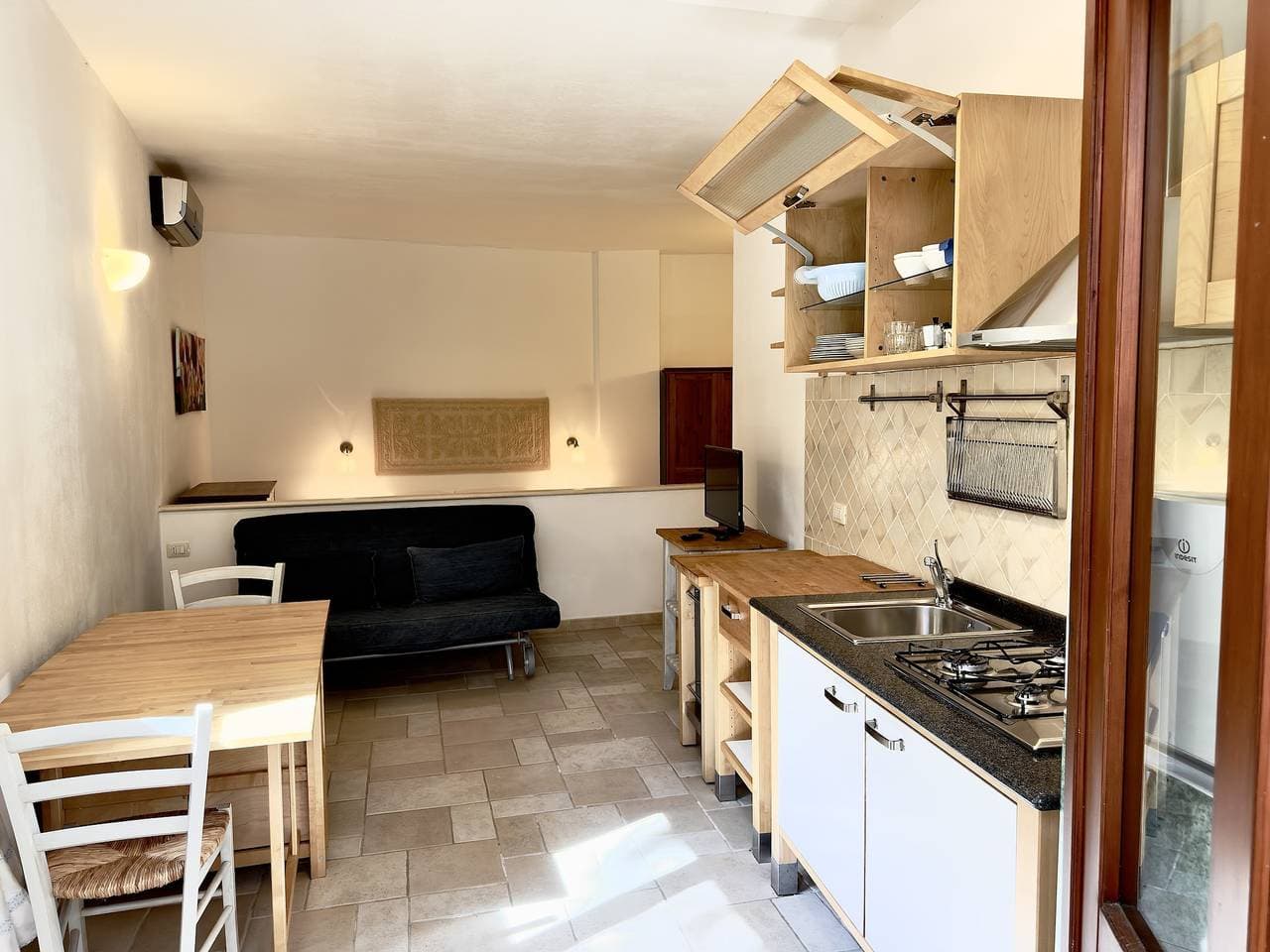 Residence Abbaechelu Santa Margherita Pula 1
