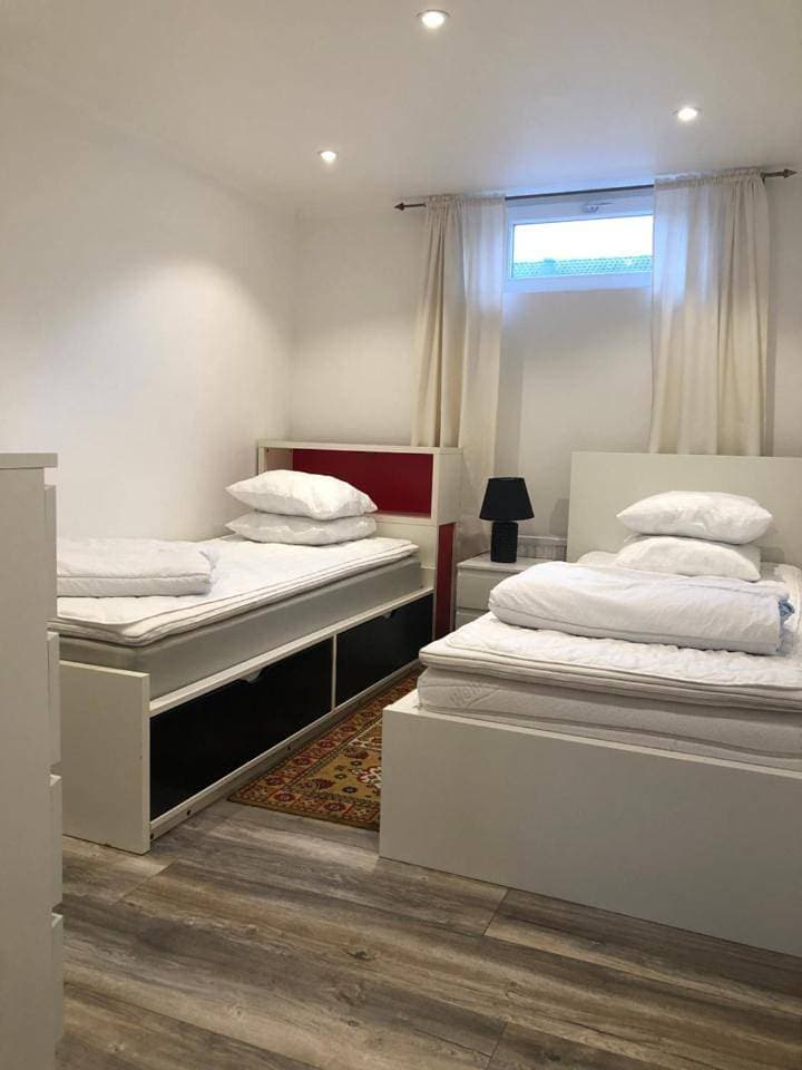 Foto 12 von 68: Three-Bedroom Apartment