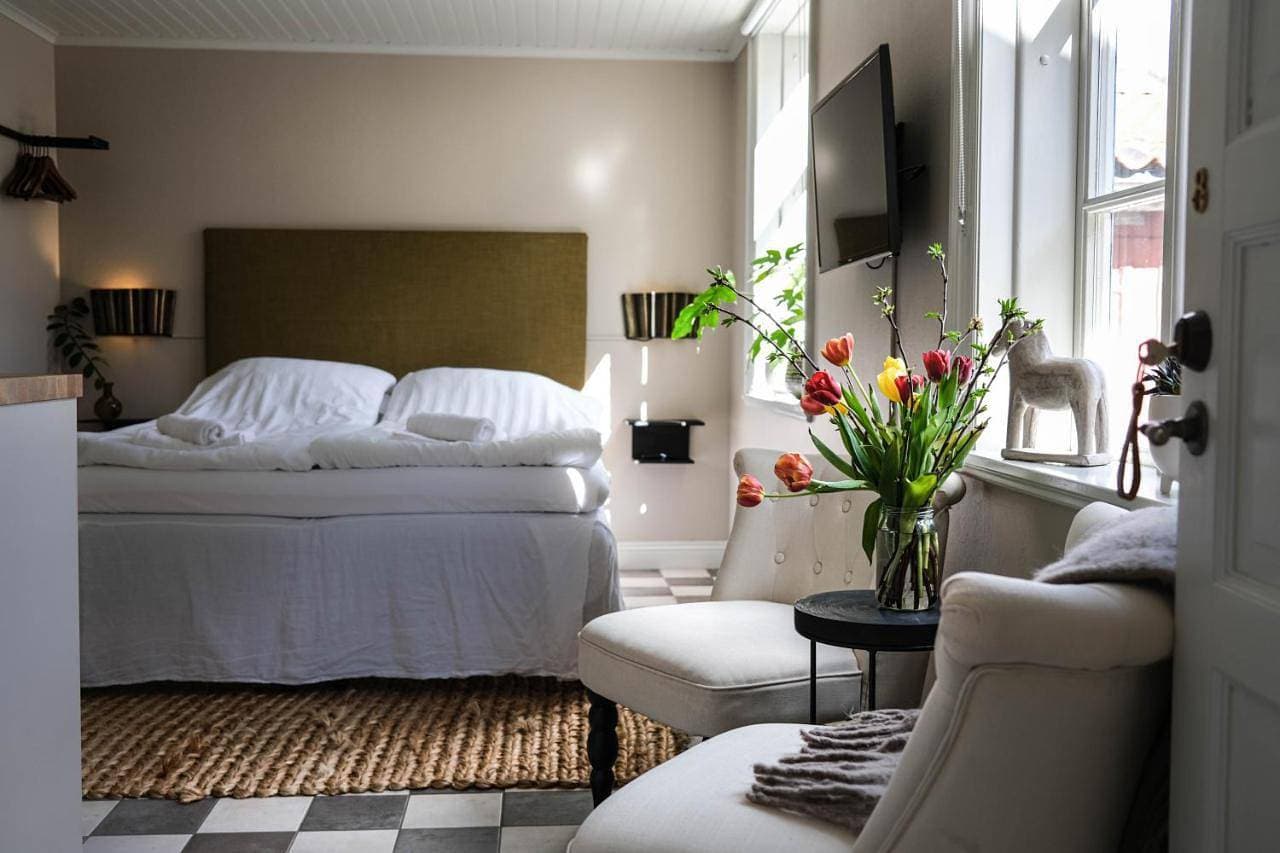 Foto 5 von 8: Double Room with Private Bathroom