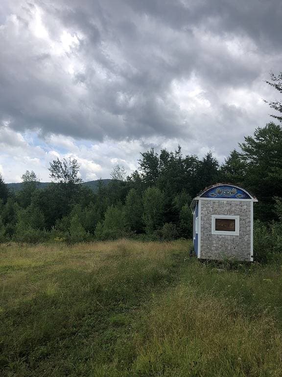 Cozy Off-grid stay in the heart of the forest 1