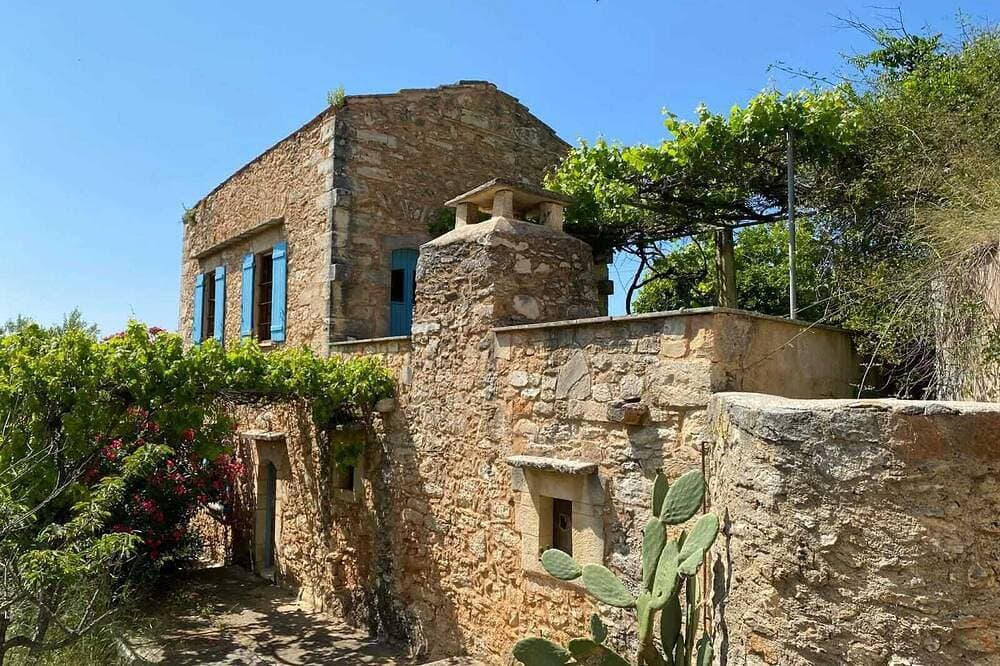Foto 5 von 30: Opuntia Stone House in Gavalochori village.