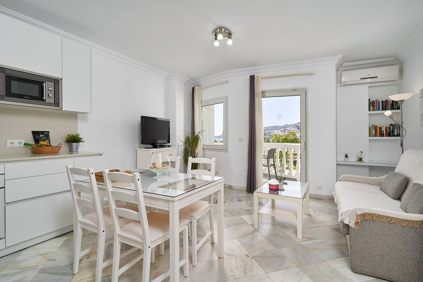 Foto 5 von 28: Helle Ferienwohnung Estela Maris mit direktem Strandzugang