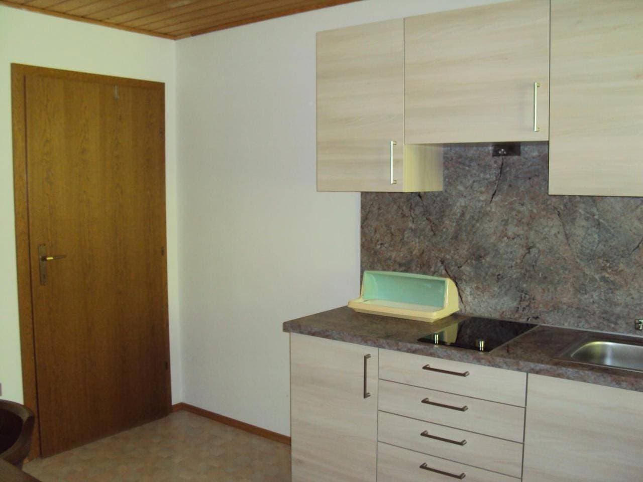 Foto 4 von 9: Two-Bedroom Apartment with Balcony
