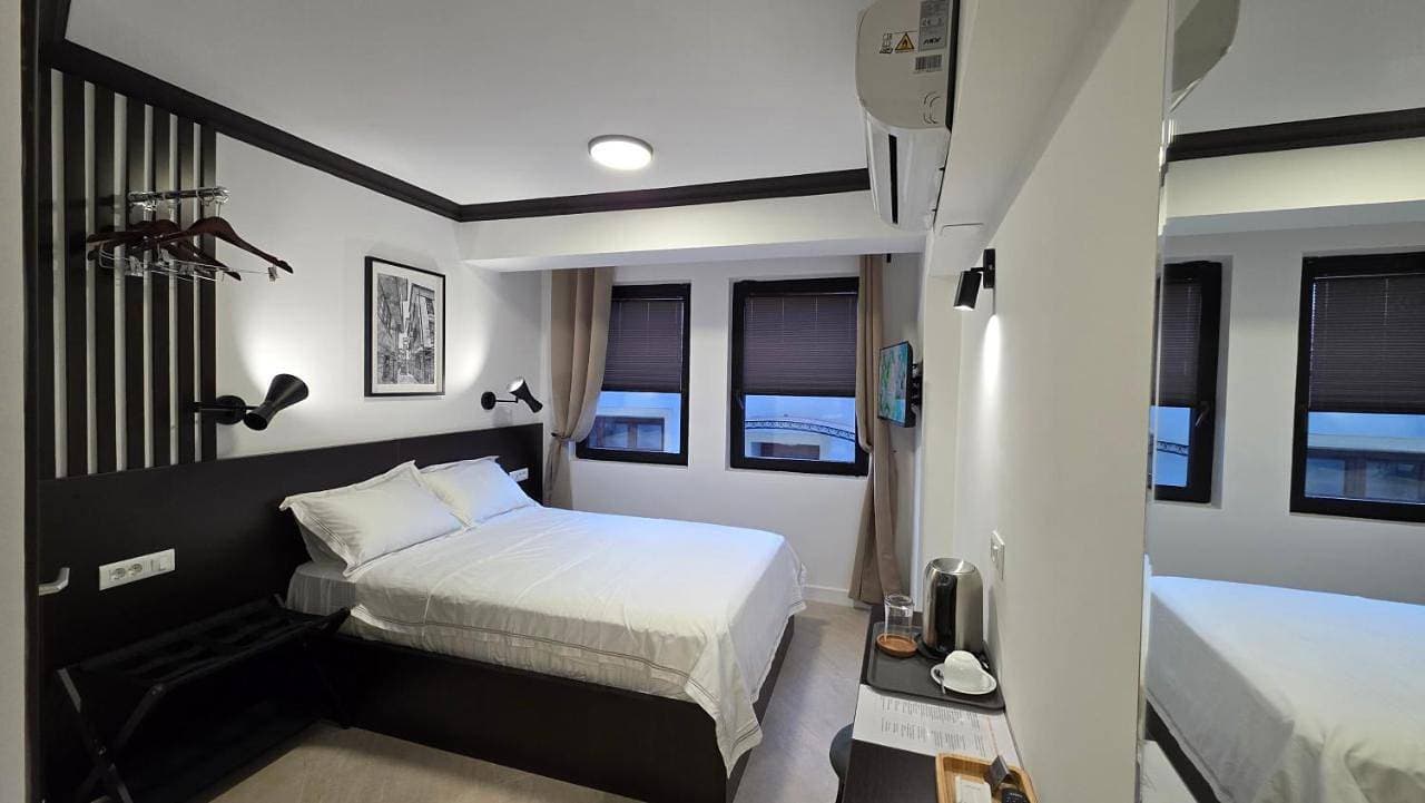 Foto 7 von 10: Small Double Room