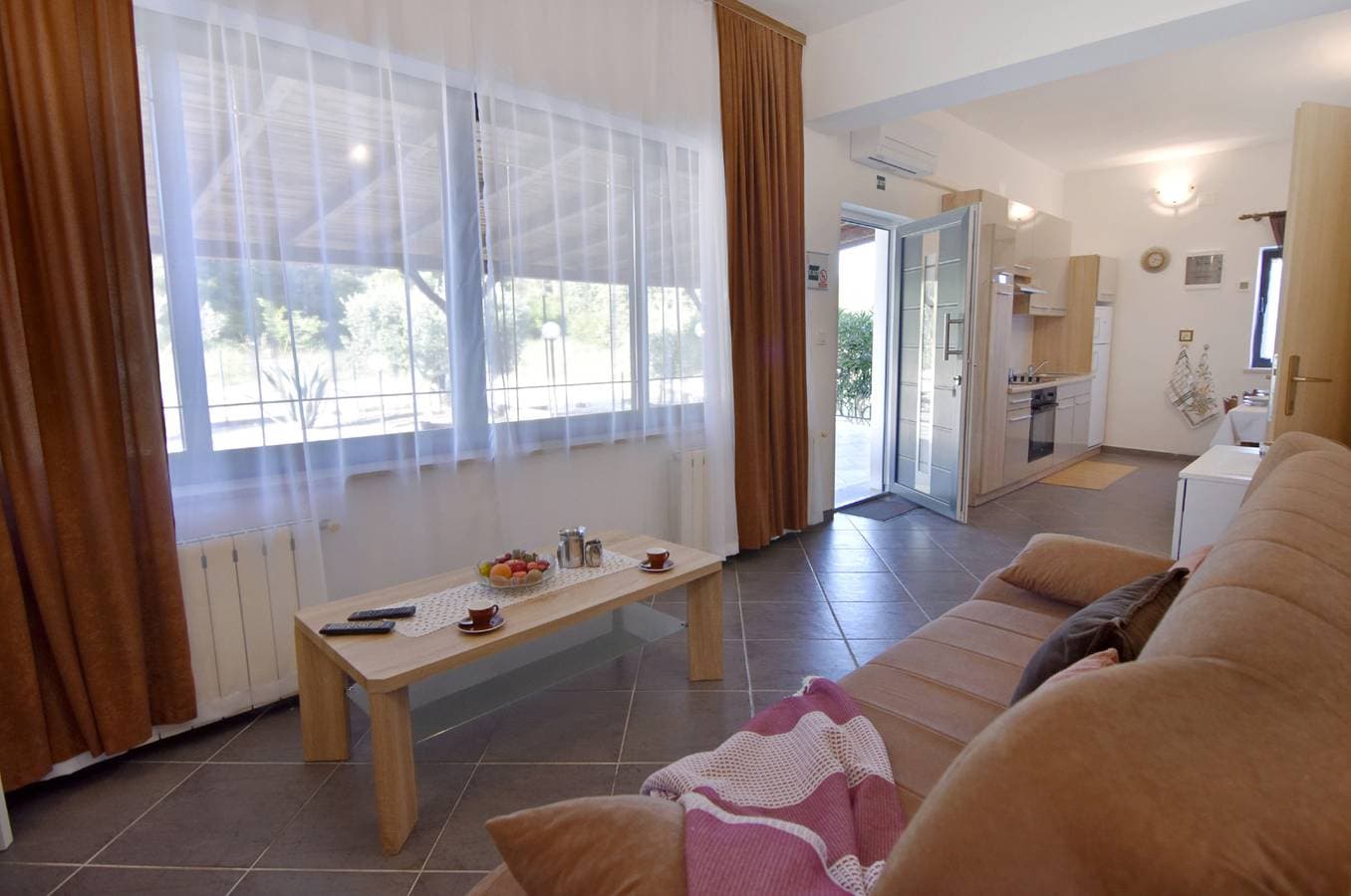 Foto 6 von 41: Wohnung in der Nähe von Kanegra Beach