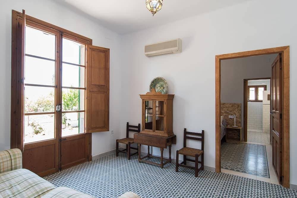 Foto 4 von 30: Villa Valls Rustikale Villa