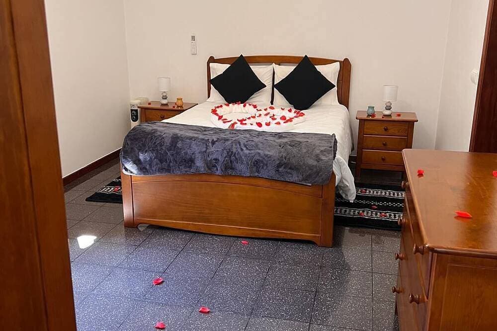 Foto 4 von 30: Charming Retreat Machico - 5 min Praia & Centro A