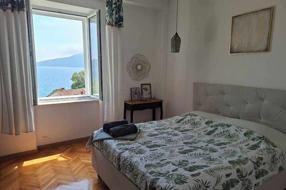 Foto 9 von 30: Charmante Retro-Wohnung mit Meerblick – strandnah im historischen Herceg-Novi