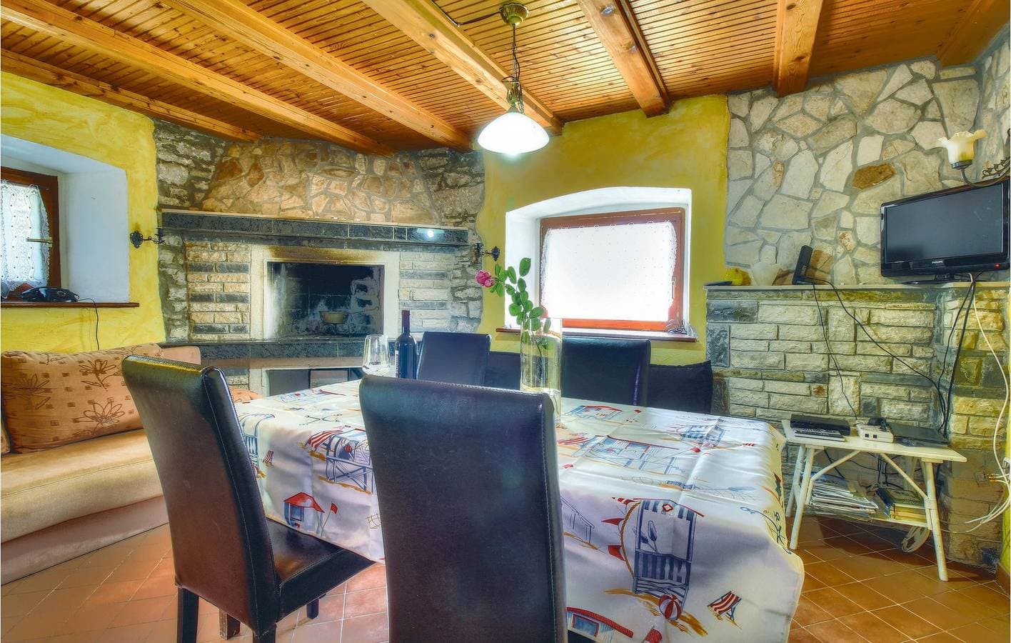 Foto 11 von 32: Moderne 2-Zimmer-Wohnung mit Terrasse, Parkplatz und WLAN in der Nähe von Sehenswürdigkeiten